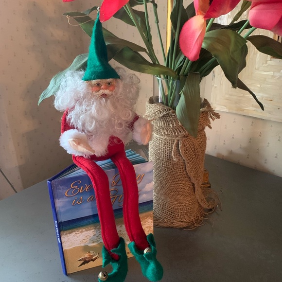 VINTAGE. RED Santa knee hugger elf. Made in Japan, has a hanger for ornament use - Picture 1 of 8